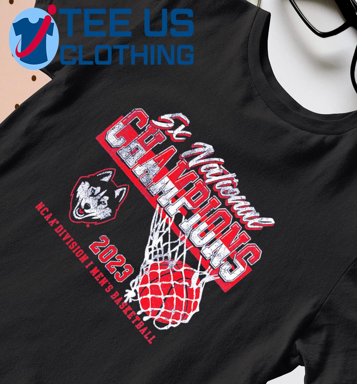 UConn Huskies Five-Time NCAA Men's Basketball National Champions Retro Tri-Blend 2023 Shirt